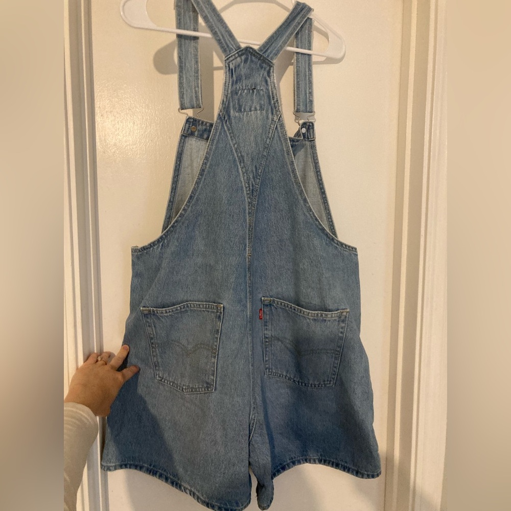 NWT Levi Denim Short tails - Picture 7 of 9